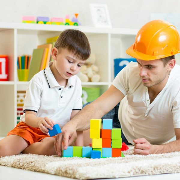 הורים כמאמנים של ילדיהם בכישורים חברתיים